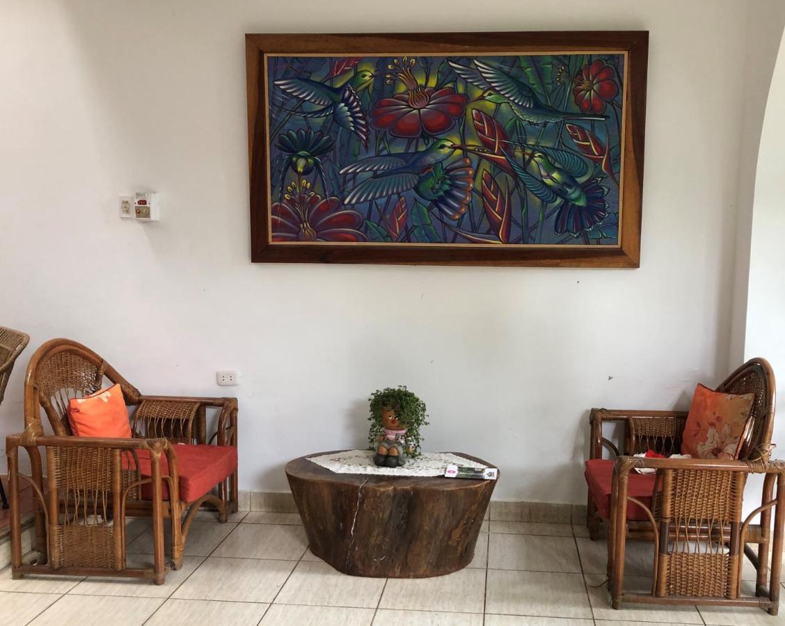 Alojamiento Familiar Custodia Tarapoto Exterior foto
