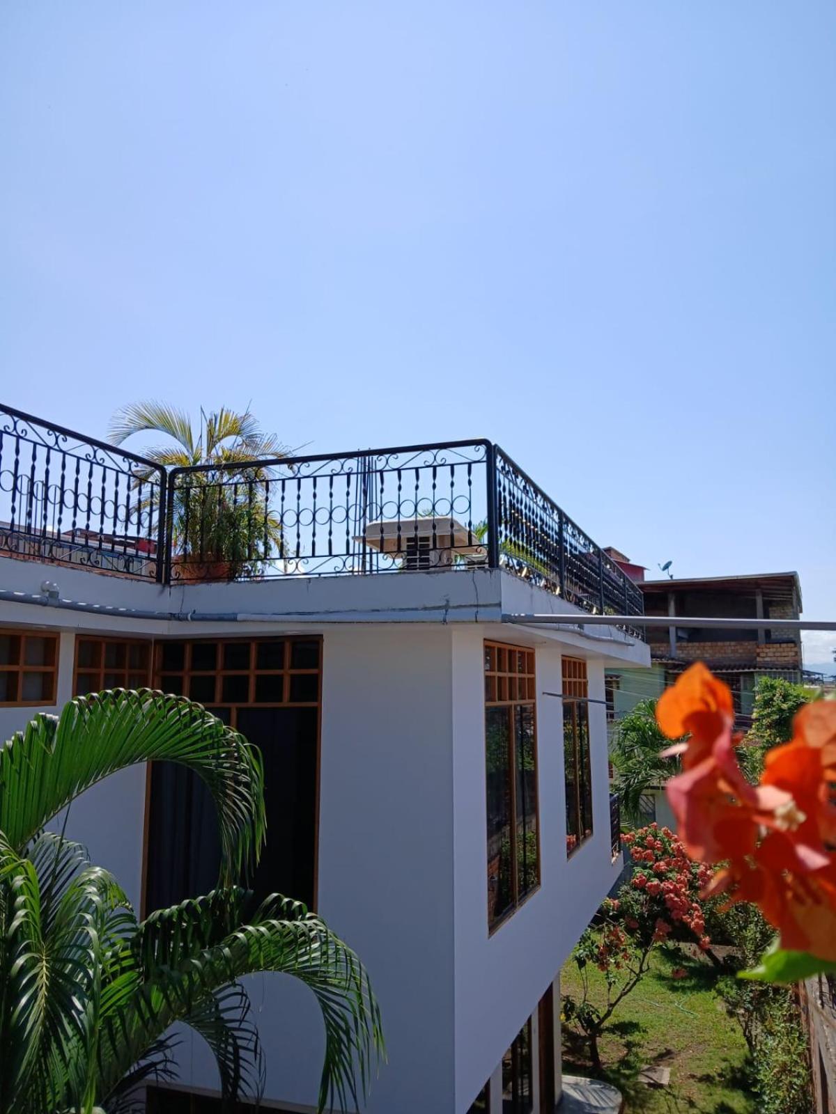 Alojamiento Familiar Custodia Tarapoto Exterior foto